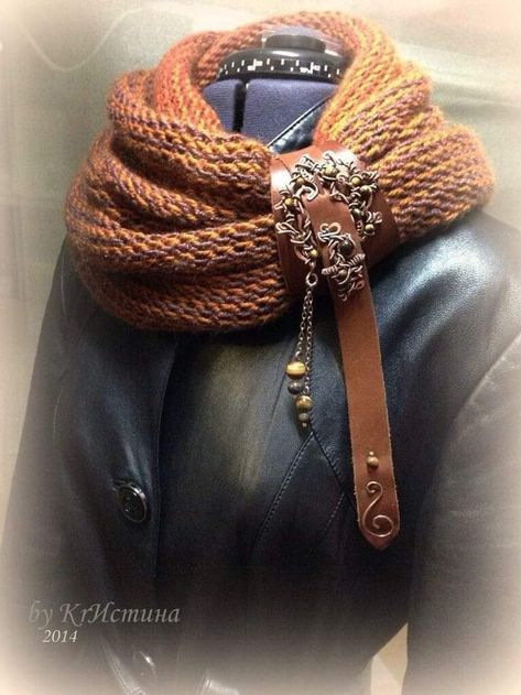 Leather Scarf Cuff Diy, Mode Country, Scarf Cuff, Volleyball Hairstyles Braids, Fancy Scarf, Braids Volleyball, Mode Tips, Scarf Clip, Hairstyles Videos