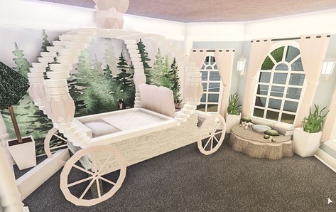 Bedroom design with a custom carriage bed. Bloxburg Carriage, Bloxburg Custom Bed, Hotel Room Design Bedrooms, Carriage Bed, Bloxburg Bedroom, Forest Bedroom, Princess Bedrooms, Roblox House, Blocksburg Room Ideas￼