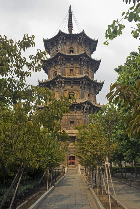 Kaiyuan Pagoda, Quanzhou, Fujian, China Quanzhou China, Fujian China, Beautiful China, Photo Report, Travel Pics, Beautiful Travel, Travel Places, Places Around The World, Indian Ocean