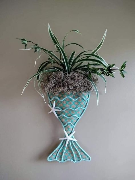 Mermaid Wreath Diy Dollar Tree, Mermaid Dollar Tree Diy Decor, Mermaid Wreath Form, Mermaid Tail Wreath Diy, Dollar Tree Mermaid Tail Wreath, Dollar Tree Mermaid, Mermaid Wreaths, Mermaid Tail Wreath, Mermaid Diy Crafts