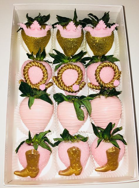 Quinceanera Ideas Pink, Xv Ideas, Themed Treats, Quince Ideas, Themed Desserts, Cowgirl Birthday, Pink Cowgirl, 18th Birthday Party, Western Theme