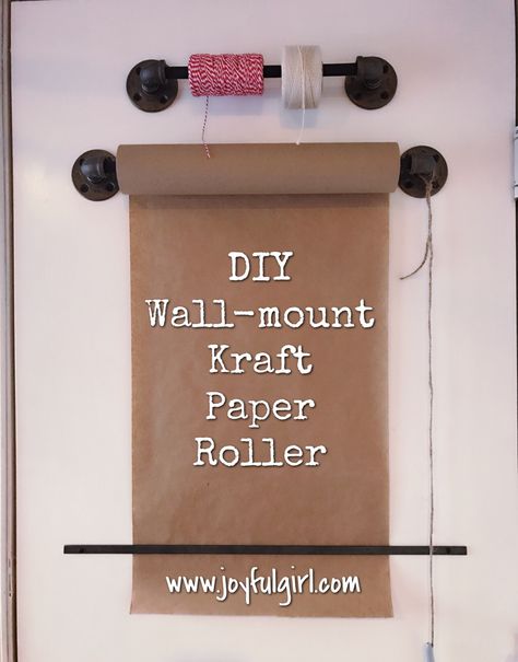 #DIY Wall Mount Kraft Paper Roller made for under $35.00 See directions at my blog www.joyfulgirl.org Diy Wall Ideas, Diy Decorations For Home, Baños Shabby Chic, Cocina Shabby Chic, Diy Home Decor For Apartments, Shabby Chic Design, Shabby Chic Wall Decor, Estilo Shabby Chic, Shabby Chic Living