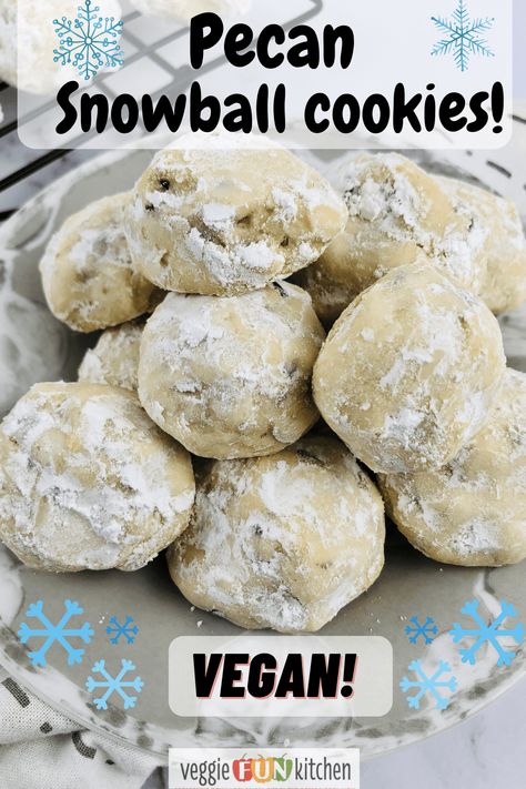 Snowball Cookies With Pecans, Cookies With Pecans, Pecan Snowball Cookies, Meltaway Cookies, Vegan Christmas Cookies, Vegan Pecan, Cookies Wedding, Vegan Holiday Recipes, Vegan Christmas Recipes