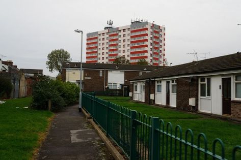 British Core, Suburban Legends, British Nostalgia, Oc Group, British Houses, Council Estate, Social Realism, English Summer, Nervous Breakdown