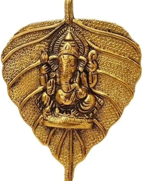 Transform your walls with this captivating PanPatta Ganesh Wall Decoration 🖼️ Dm us for more information 🤠 #ganesha #newpost #instatrending #homedecor #walldecoration #newcollection #wallhanging #artwork #masterpiece #shopnow #followformore #antiques #sale #likesforlike #instagood #buynow #wallart #onlineshopping #divine #instafashion #sanskritiartsindia Ganesha, Wall Decoration, More Information, Insta Fashion, Wall Hanging, Wall Decor, Wall Art, Wall, Quick Saves