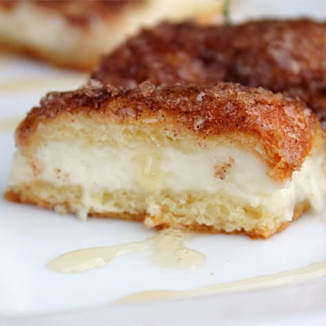 Sopapilla Cheesecake Pie Sopapilla Cheesecake Pie, Sopapilla Cheesecake Bars, Cinnamon Bars, Cinnamon Desserts, Cheese Squares, Cheese Bars, Sopapilla Cheesecake, Cream Cheese Bars, Cheese Bar