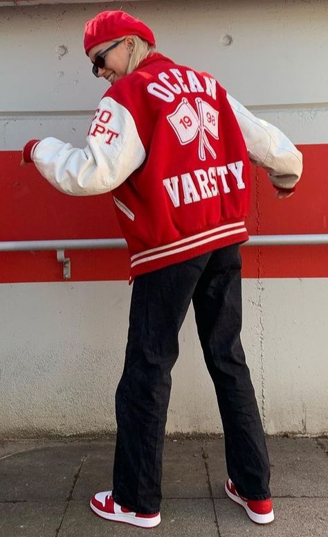 Varsity Jacket Aesthetic, Varsity Jacket Style, Red Varsity Jacket, Varsity Jacket Outfit, Red Streetwear, Fits Aesthetic, Balenciaga Track, Causal Outfits, Future Outfit