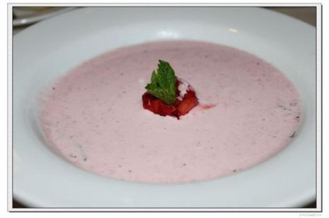 Carnival Cruise Strawberry Bisque, this is the best soup Fruit Cups For Party, Carnival Cruise Recipes, Carnival Cruise Food, Strawberry Soup, Fruit Soup, Cruise Food, Chilled Soup, Soup Appetizers, Bisque Recipe