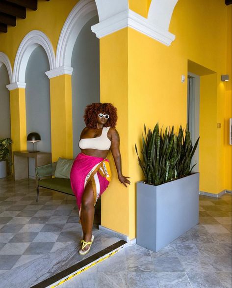 Holiday Outfit Inspo Plus Size, Vacation Looks Plus Size, Plus Size Vacation Poses, Vacation Outfits Black Women Plus Size, Plus Size Vacation Outfits Black Women, Cruise Outfits For Women Plus Size, Resort Wear For Women Plus Size, Jamaican Outfits, Plus Size Beach Outfits Vacations