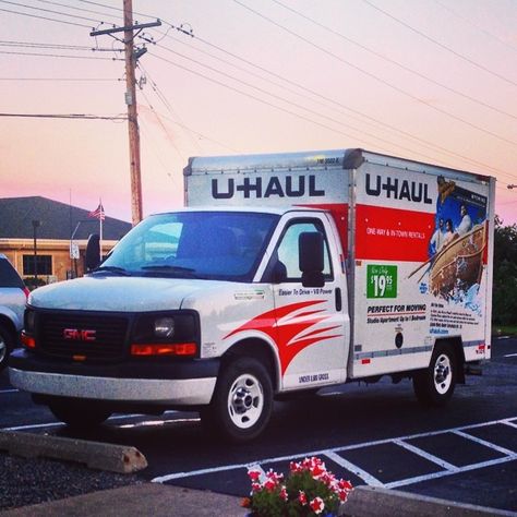 10 Lessons from a Cross Country U-Haul Road Trip | This American House Uhaul Truck Aesthetic, Uhaul Truck, U Haul Truck, American House, Frank Lloyd, Living History, Lloyd Wright, Frank Lloyd Wright, A Cross