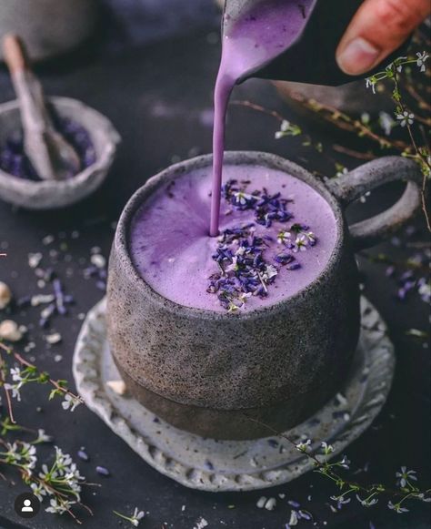 Taro Powder, Lavender Coffee, Lavender Latte, Sweet Potato Powder, Melted White Chocolate, Lavender Water, Purple Food, Purple Potatoes, Immersion Blender