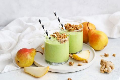 Pear Ginger Smoothie (Paleo or Vegan) • One Lovely Life Non Dairy Smoothie, Pear Smoothie Recipes, Green Smoothie Vegan, Paleo Smoothie Recipes, Vegetable Smoothie Recipes, Vegetable Smoothie, Apricot Smoothie, Cinnamon Smoothie, Free Smoothie Recipes