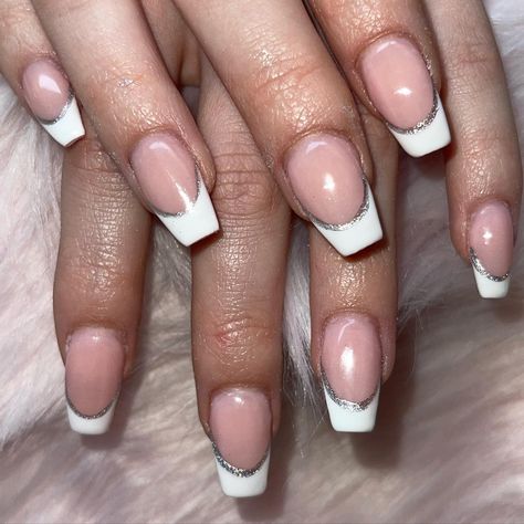 French Tip Nails Silver Line, French Manicure With Silver Line, French Tip Nails With Glitter Line, French Tip Nails With Silver Line, Tip Nails, Bride Nails, Silver Line, French Tip Nails, French Manicure