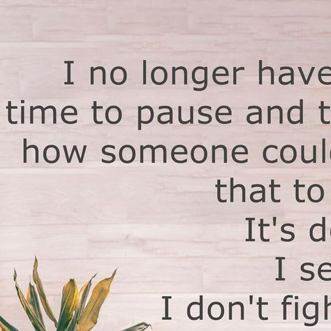 JenniferJiminah | Godly Relationship Coach w/ Trauma Healing 💙 on Instagram: "When someone shows you their true colors, don't try to repaint them. Always believe people when they show you who they really are. Many times what we call "Giving people benefit of doubt" is our way of disrespecting our own boundaries with a delusional belief that they will change. We make excuses for people we like when they don't treat us very well because we are too scared to accept the fact that they couldn’t care less about us. If you feel like you're settling for less, then that's what is most likely happening. Your soul knows when everything isn't in place. Don't ever ignore this feeling. If they do you wrong, it was a choice they intentionally made. Now intentionally place value on yourself and clo When They Show They Dont Care, Quotes About People Who Don’t Value You, When A Person Shows You Who They Are, Seeing Someones True Colors Quotes, People Who Use You For Their Benefit, Treating People Right Quotes, When Someone Treats You Bad, People Show You Who They Are, People Who Don’t Care About Your Feelings