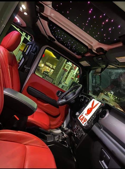 Cool Jeeps Wrangler Interior, Black And Red Jeep Wrangler, Custom Jeep Wrangler Interior, Red Jeep Aesthetic, Jeep Interior Aesthetic, All Black Jeep, Jeep Wrangler Aesthetic, Wrangler Interior, Red Jeep Wrangler