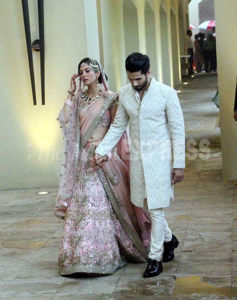 Traditional Punjabi Wedding, Engagement Dress For Groom, Mira Kapoor, Shahid Kapoor And Mira Rajput, Couple Posts, Wedding Dresses Men, Groom Dress Men, Wedding Dresses Men Indian, Indian Groom Wear