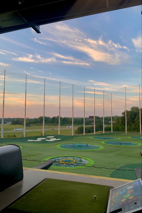 Golf Range Aesthetic, Top Golf Aesthetic Night, Top Golf Aesthetic, Top Golf Birthday Party, Top Golf Birthday, Top Golf Party, Mini Golf Aesthetic, Top Golf Date, Bucket List Aesthetic