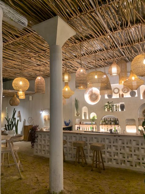 Ibiza Restaurant Interior, Ibiza Restaurant, Coffee Shop Concept, Seashell Art Diy, Outdoor Restaurant Design, House Wall Design, Mud House, Coffee Shop Interior Design, Bamboo Light