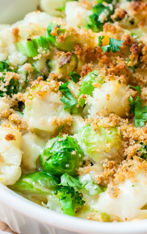 Cheesy Broccoli Cauliflower Brussels Sprout Gratin - Peas and Crayons Veggie Gratin, Brussel Sprout Casserole, Christmas Dinner Side Dishes, Brussels Sprouts Gratin, Oven Roasted Cauliflower, Broccoli And Cauliflower, Cauliflower Gratin, Veggie Casserole, Cheesy Broccoli