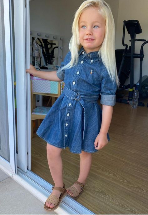 Kindergarten Clothes Girl, Kindergarten Clothes, Baby Jeans, Jeans Models, Clothes Girl, Baby Style, Girls Outfits, Stylish Kids, Fashion Fall