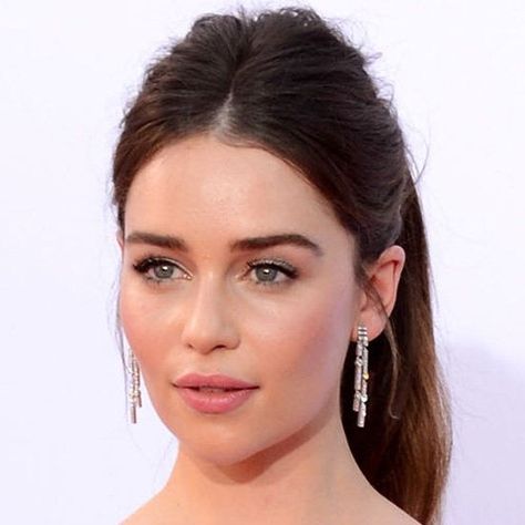 Emilia Clarke Hair, Short Hair Ponytail, Emilia Clarke, Favorite Hairstyles, Trending Hairstyles, Minimal Chic, Wedding Hair And Makeup, Popsugar, Bridesmaid Hair