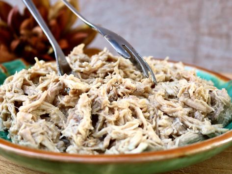 Crockpot Shredded Turkey Pulled Turkey Crockpot, Shredded Turkey Breast Recipes, Shredded Chicken And Gravy Crockpot, Shredded Turkey Recipes Healthy, Shredded Turkey Crockpot, Shredded Turkey Sandwiches Crockpot, Hot Shredded Turkey Sandwiches, Simple Shredded Chicken Crockpot, Wild Turkey Recipes Crockpot