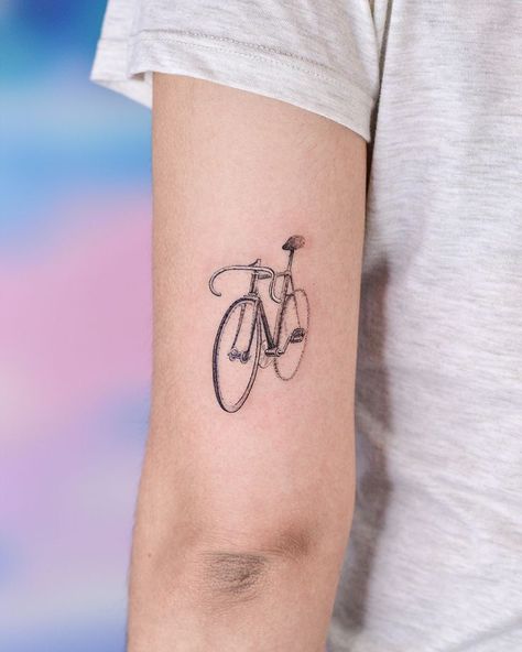 N Tattoo, Cycling Tattoo, Bicycle Tattoo, Bike Tattoos, Bug Tattoo, Snake Tattoo Design, Handpoke Tattoo, Perfect Tattoo, Small Girl Tattoos