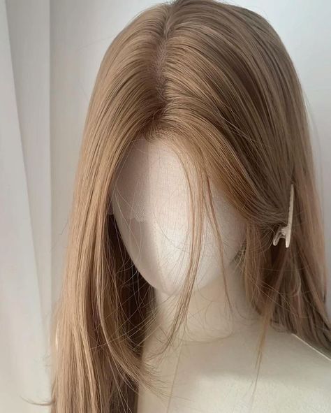 Blonde Hair Neutral Skin Tone, Golden Brown Blonde Hair, Milk Beige Hair Color, Tan Hair Color, Light Color Hair, Beige Hair Color, Hair Color Swatches, Pretty Hair Cuts, Hair Dye Shades