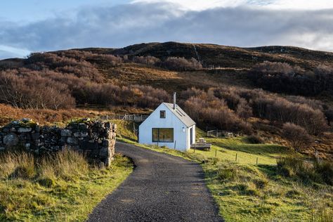 Stargaze and unplug at this peaceful home on Scotland’s Isle of Skye - The Spaces Remote Homes, Scottish Isles, Dark Site, Turf House, One Hotel, Isle Of Skye Scotland, Isle Of Harris, Long House, West Coast Scotland