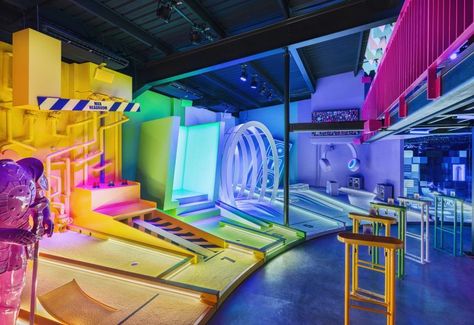 Outdoor Mini Golf, Golf Images, Crazy Golf, James Turrell, Hotline Bling, Mini Golf Course, Retail Design Blog, Salou, Putt Putt