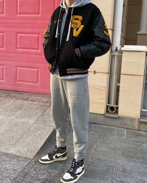 Sweatpants Outfit Ideas Men, Black Sweatpants Outfit Men, Nike Dunks Outfit Men, Dunks Outfit Men, Black Hoodie Outfit Men, Joggers Men Outfit, Black Sweatpants Outfit, Black Hoodie Outfit, Men Street Outfit