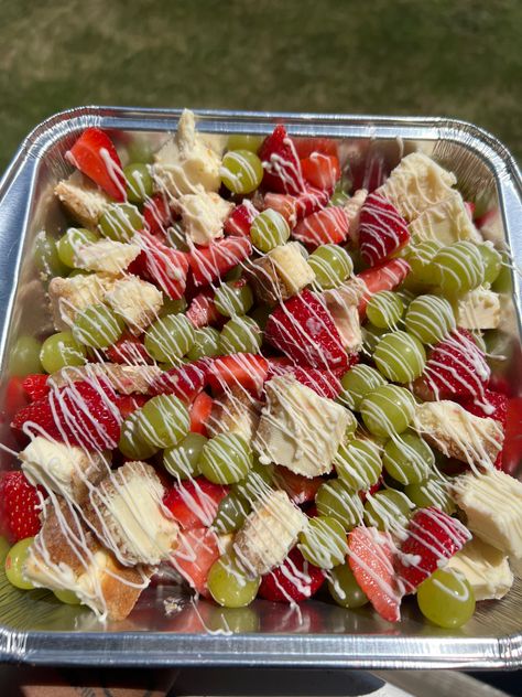 Cheesecake Fruit, Cake Cup, Catering Ideas Food, Junk Food Snacks, Candied Fruit, Food Babe, Cream Cheese Icing, Delicious Snacks Recipes, Food Recepie