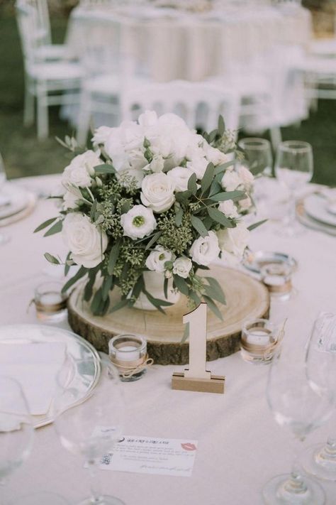 rustic white roses and seeded eucalyptus tree stump wedding centerpiece Green Wedding Centerpieces, Eucalyptus Centerpiece, Seeded Eucalyptus, Rustic Wedding Centerpieces, Wonderland Wedding, Tree Stump, Wedding Table Numbers, Greenery Wedding, Green Wedding