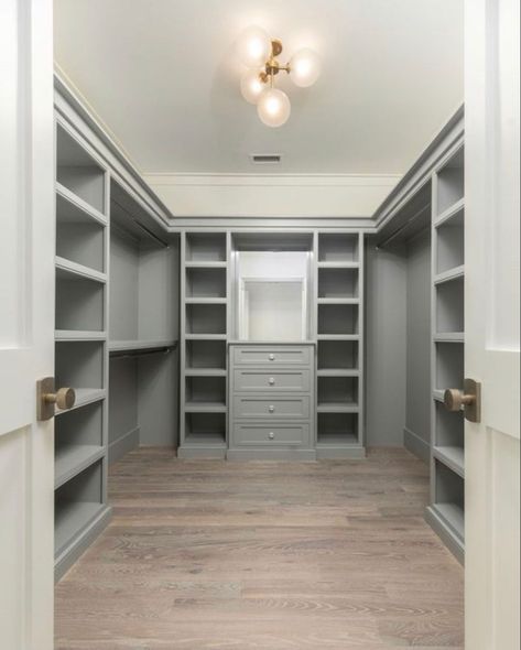 Walk In Master Closet With Island, Walkin Closet Design Layout, Walk Through Closet To Bedroom Master Suite Layout, Square Walk In Closet Layout, Closet Organization Square Walk In, Walk In Closet Island Ideas, Master Closet With Small Island, Mansion Closet, Walk In Closet Center Island