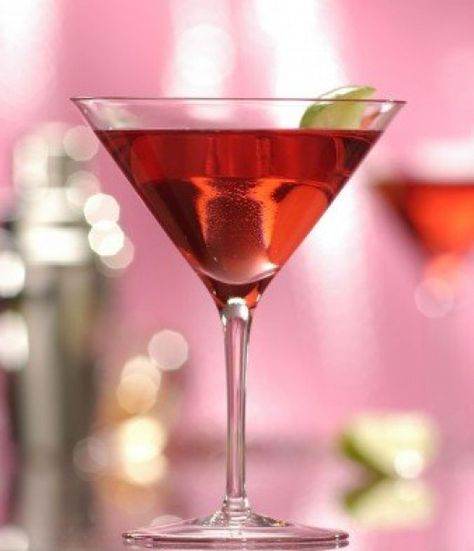 These non-alcoholic mocktail recipes are sure to please the senses. Cosmo Drink, Apple Martini Recipe, Tequila Recipe, Apple Martini, Classic Cocktail Recipes, Vodka Drinks, Martini Recipes, Mocktail Recipe, Wine Cocktails