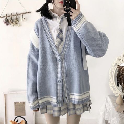 Womens Knitwear, Cardigans Women, Loose Knit Cardigan, Style Kawaii, Stripe Outfits, Retro Girls, Japanese Vintage, Kawaii Clothes, Korean Outfits