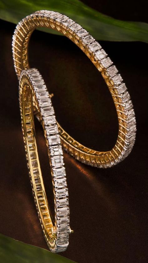 Single Diamond Bangle Designs, Single Line Diamond Bangles Indian, Dimond Bengal, Pakistani Jewellery, Wedding Bangles, Ruby Bangles, Bangle Design, Pakora Recipes, Kundan Jewellery Bridal