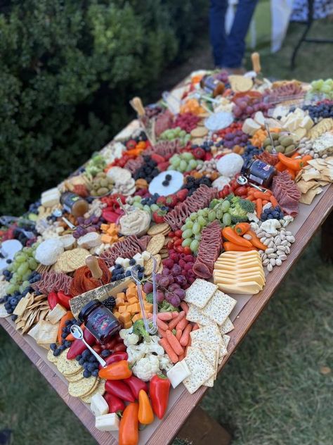 Charcuterie Masterclass! | Grazing table I did for a wedding ❤️ | Facebook Hot Grazing Table, Nacho Grazing Tables, Winter Grazing Table, 40 Person Grazing Table, Wedding Grazing Table, Wedding Charcuterie Table, Grazing Table With Hot Food, 8ft Grazing Table, Huge Grazing Table