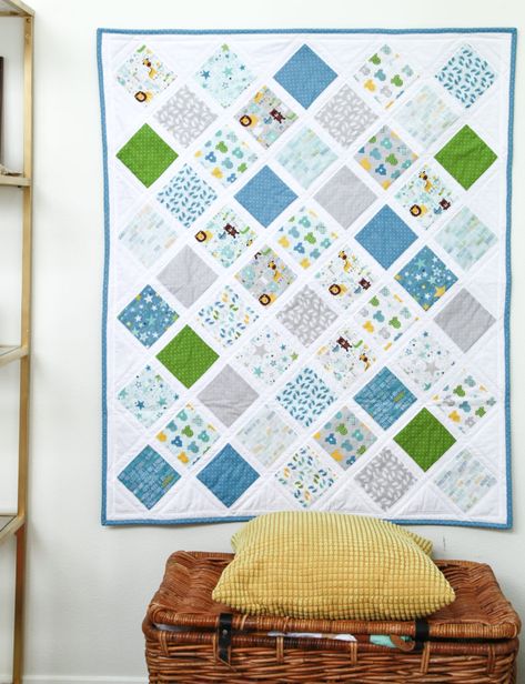 Sweet Baby Boy Lattice Quilt + Tutorial – Riley Blake Designs Quilt Diy Tutorial, Easy Quilt Tutorials, Quilts Easy, Baby Boy Quilt Patterns, Boys Quilt Patterns, Lattice Quilt, Baby Quilt Tutorials, Charm Pack Quilt, Sewing Projects Free