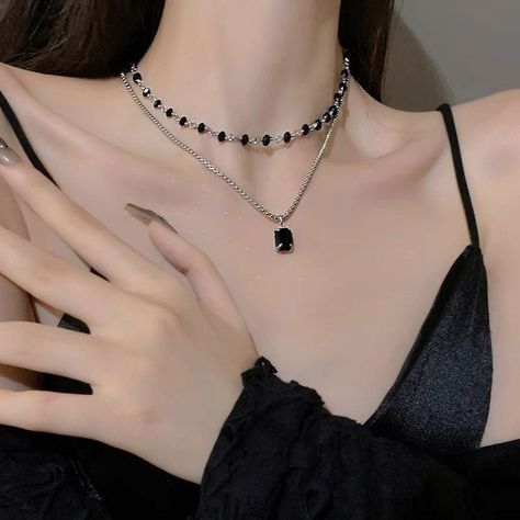 Formal Necklace, Neck Pieces Jewelry, Prom Necklaces, Fancy Jewelry Necklace, Pretty Jewelry Necklaces, Formal Jewelry, Black Choker Necklace, Black Bead Necklace, Prom Jewelry