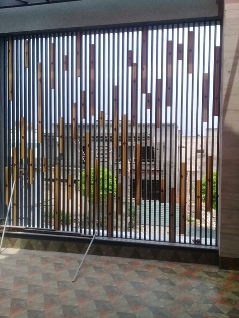 Metal Jaali Design, Balcony Jali Design, Exterior Partition Design, Work Area Grill Design Kerala, Grill Partition Design, Balcony Partition Ideas, Sitout Grill Design, Jali Design Exterior, Ms Jali Design