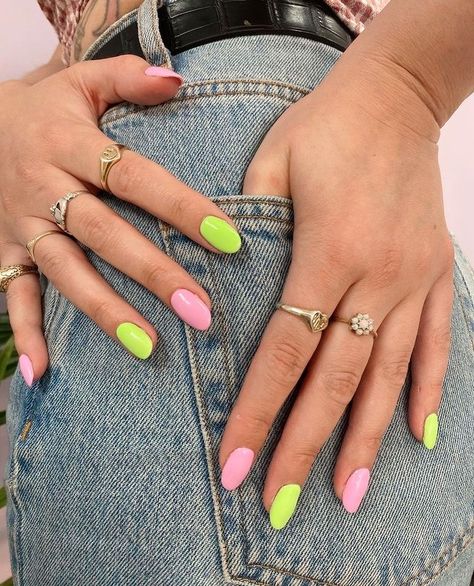 Bright Summer Colors For Nails, Bright Round Nails, Orange And Teal Nails Summer, Multi Colored Nails Summer Bright, Alternating Color Nails, Different Shade Nails, Opposite Color Nails, Two Color Nails On Each Hand, Both Hands Different Color Nails