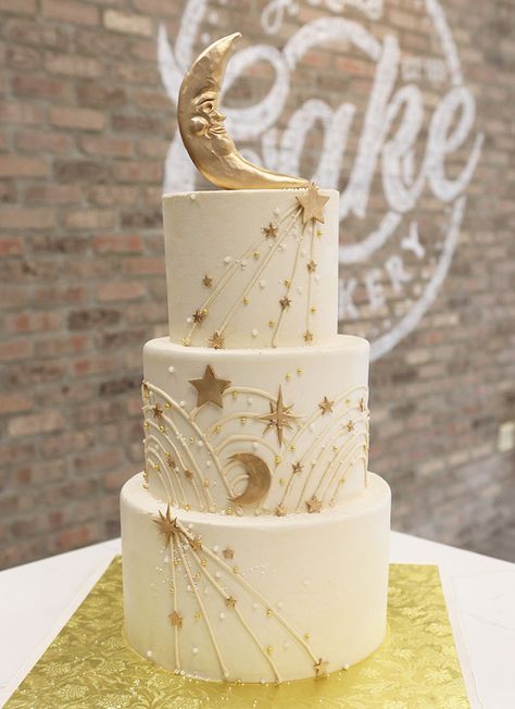 Celestial Wedding Theme, Sweet Sixteen Cakes, Starry Night Wedding, 16 Cake, Sweet 16 Cakes, 16 Birthday Cake, Moon Wedding, Celestial Wedding, Gorgeous Wedding Cake