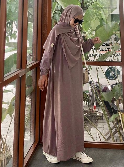 Dress Muslimah, Stile Hijab, Model Gamis, Stylish Hijab, Muslim Fashion Hijab Outfits, Muslim Outfits Casual, Muslimah Dress, Hijab Style Casual, Hijabi Fashion Casual