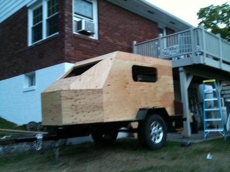 Image Diy Teardrop Trailer, Teardrop Trailer Plans, Compact Camping, Camping Trailer Diy, Small Camping Trailer, Homemade Camper, Diy Camper Trailer, Motorcycle Camping Gear, Cargo Trailer Camper