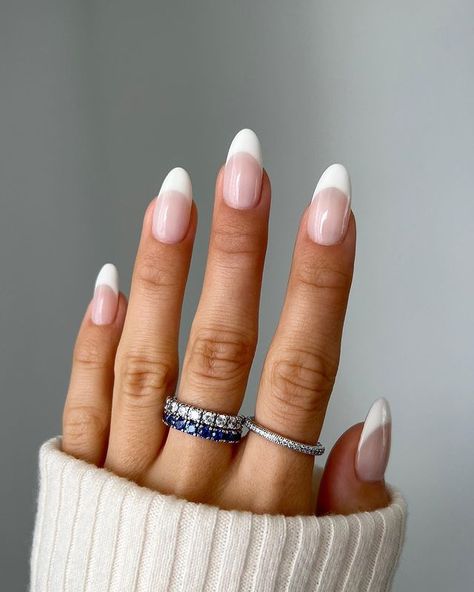 Clean Girl Nails Almond French Tip, Simplistic Almond Nails, Almond Shaped French Tip Nails White, White French Tip Round, Homecoming Nails Almond Shape, Oval Sparkle Nails, White On White French Manicure Almond, Oval Shape French Tip Nails, White Round French Tip Nails