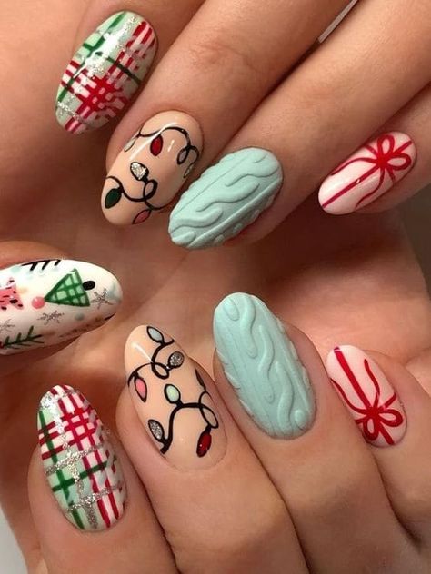 Xmas Nail Designs, Holiday Manicure, Candy Cane Nails, December Nails, Christmas Gel, Red Christmas Nails, Tree Nails, Winter Nails Acrylic, Christmas Nails Easy