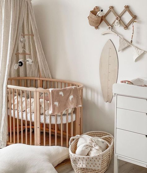 Stokke Sleepi Nursery, Woodland Theme Bedroom, Stokke Crib, Oval Crib, Kids Cot, Baby Cot Bedding, Nursery Room Design, Nursery Room Inspiration, Baby Room Design