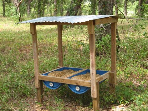 Homemade deer feeders are not difficult to make. Description from pinterest.com. I searched for this on bing.com/images Diy Deer Feeder, Deer Feeder Plans, Gravity Deer Feeders, Deer Feeder Diy, Horse Shelters, Cattle Feeder, Hunting Man, Deer Feed, Deer Hunting Stands