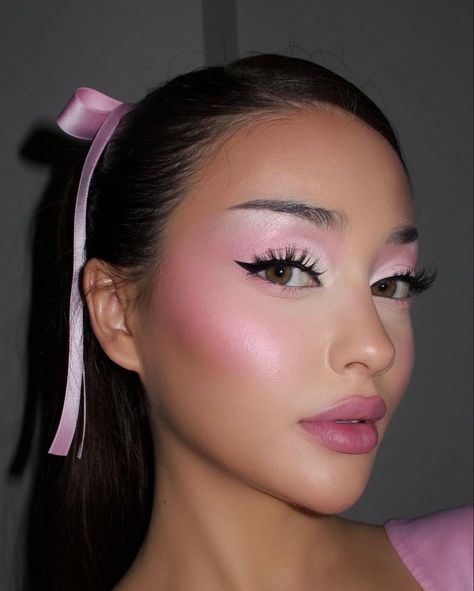 Ballerina Makeup, Maquillage On Fleek, Princess Makeup, Barbie Makeup, Ethereal Makeup, Makijaż Smokey Eye, Dope Makeup, Creative Makeup Looks, Glamour Makeup